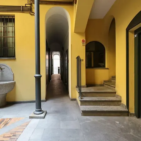Ticinese 77 -by Yoof Apartamento Milão